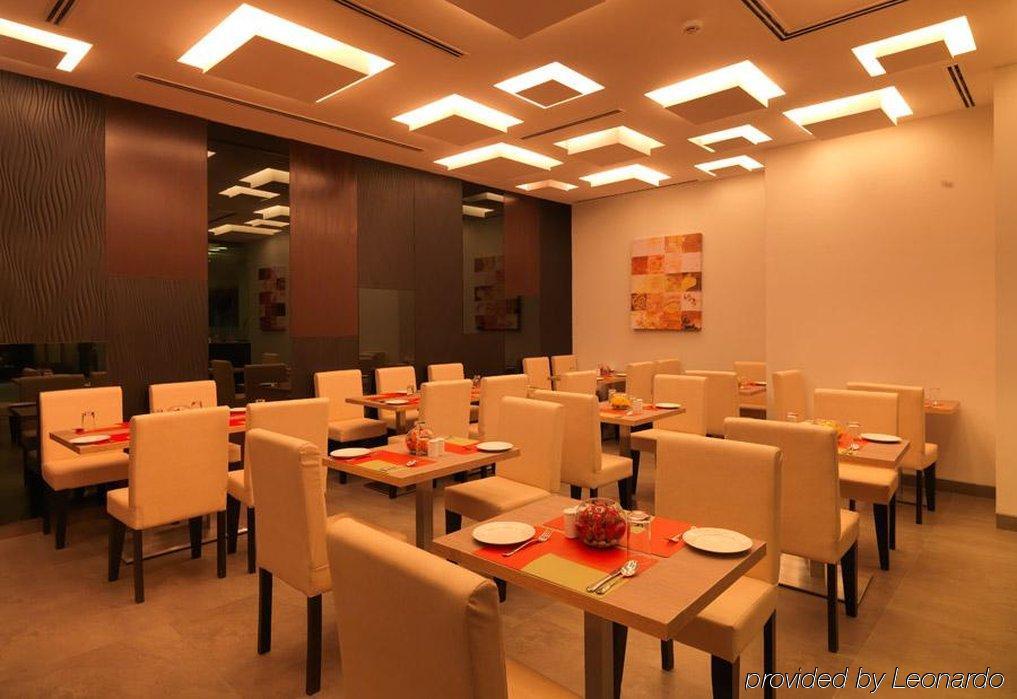24 Tech Hotel Bangalore Exteriör bild