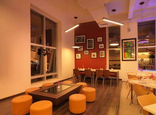 24 Tech Hotel Bangalore Exteriör bild