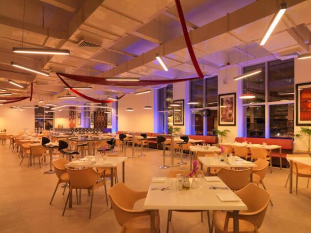24 Tech Hotel Bangalore Exteriör bild